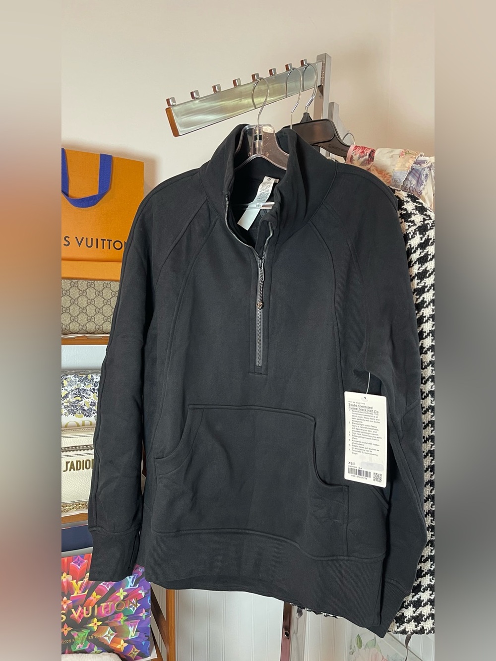 Lululemon Scuba half zip XS/S black